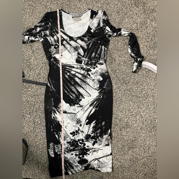 Preen By Thornton Bregazzi Black and White Floral Print Dress
Sz S Goth Designer - Picture 12 of 12